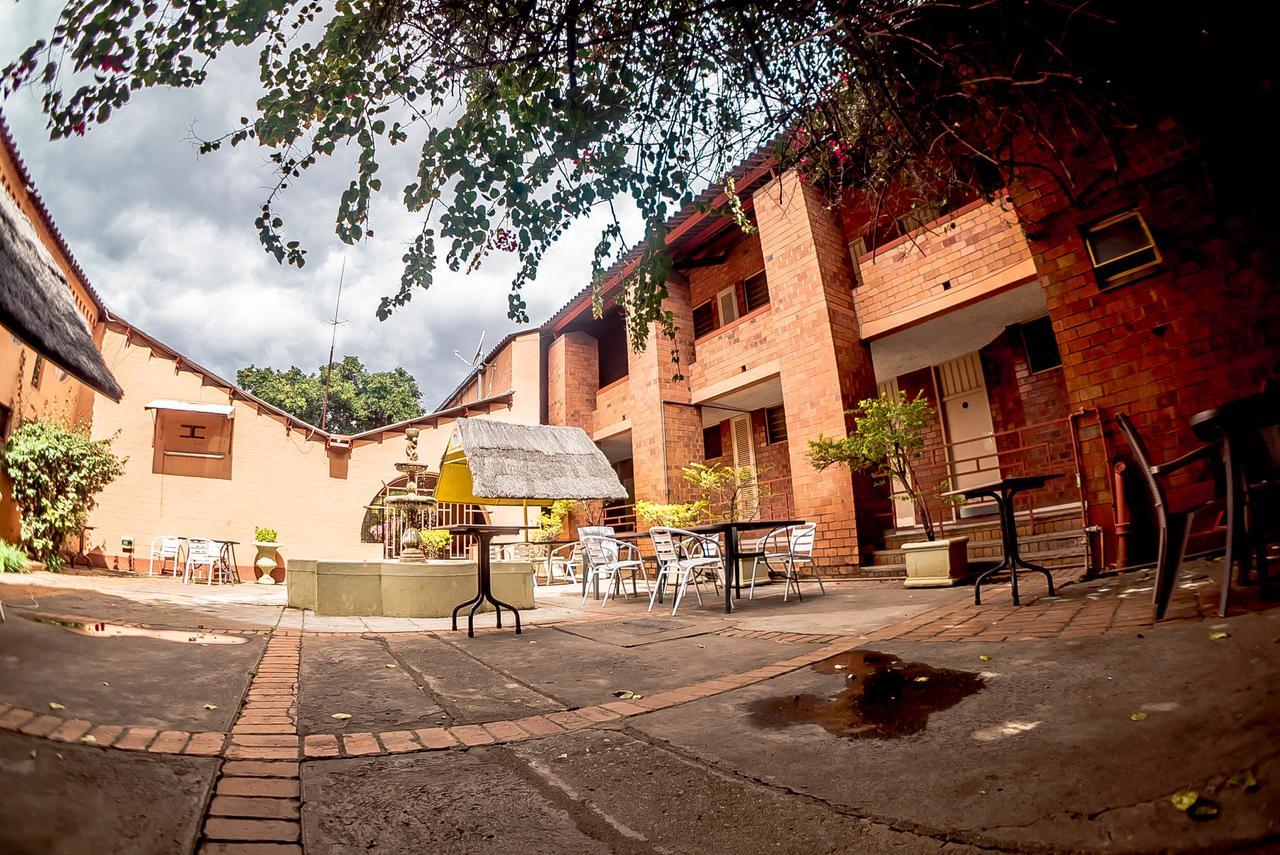 Ndeke Hotel Lusaka Exterior photo